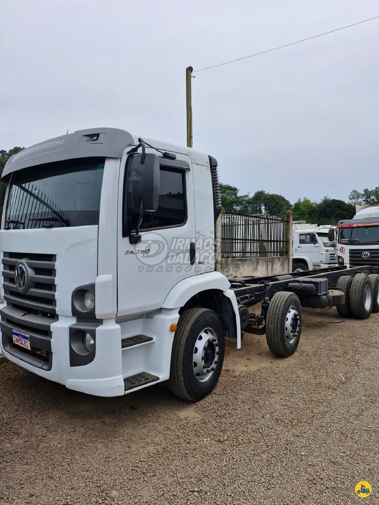 CAMINHAO VOLKSWAGEN VW 24280 Chassis BiTruck 8x2 Irmãos Dalacorte - Transportes VILA MARIA RIO GRANDE DO SUL RS